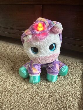 *works!* FurReal Unicorn Toy with Purple Outfit and Teal Hooves